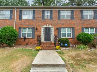 2005 Montreat Pkwy APT C, Vestavia Hills, AL 35216