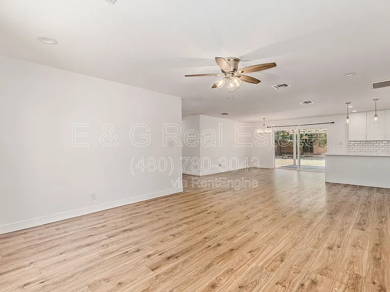 1809 E Concorda Dr — Photo 4