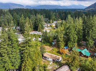 8460 Aspen Ct, Maple Falls, WA 98266