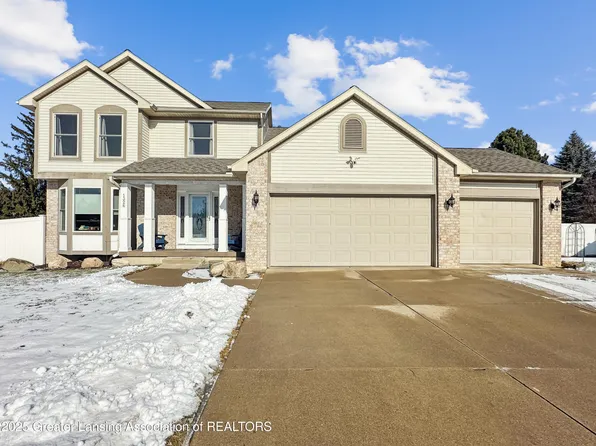 1326 Salt Fork Cir, Lansing, MI 48917