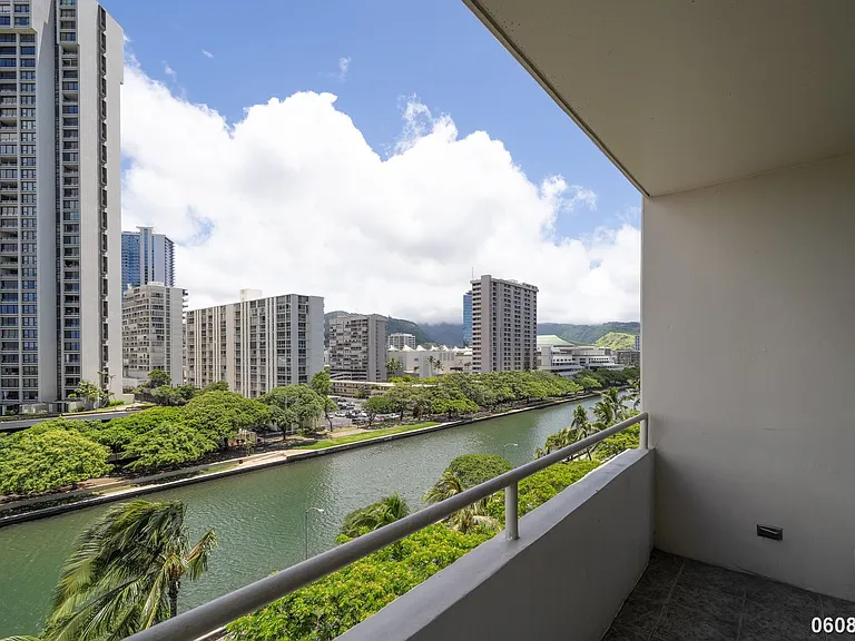 1676 Ala Moana Blvd #710 — Photo 8