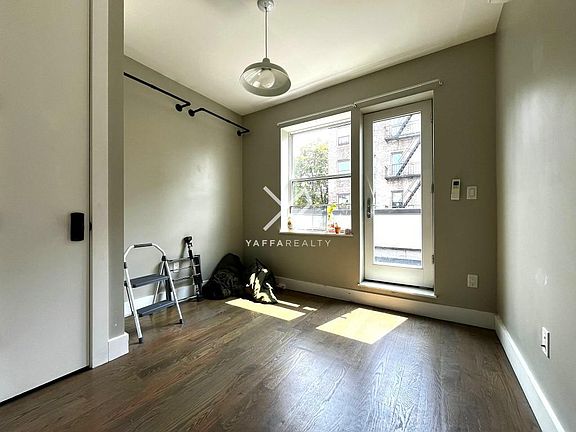 4th image of 806 Saint Johns Pl APT 5D