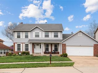 1041 Grand Tree Ct, Fenton, MO 63026