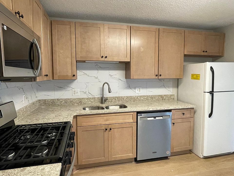 Newly Remodeled Kitchen