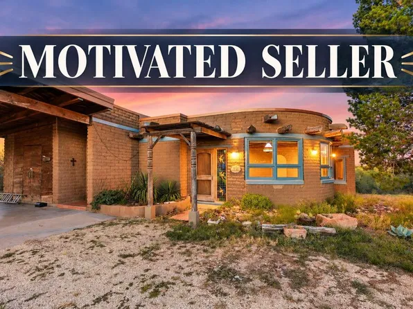 106 N Hackberry St, Alpine, TX 79830