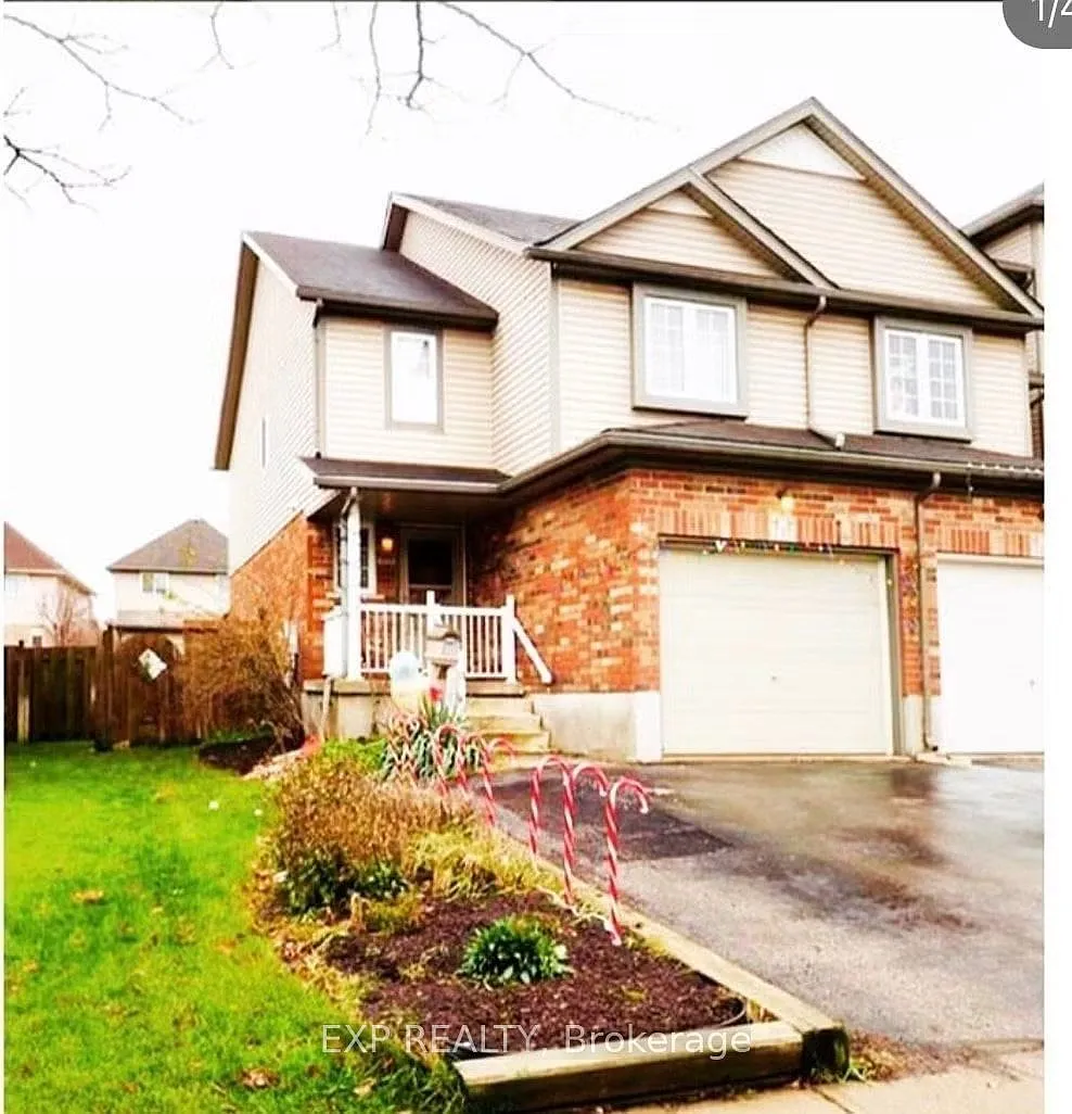 3 bed, $2,950 — Photo 1