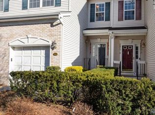 526 Coventry Dr, Nutley, NJ 07110