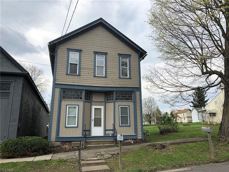 front of the house from the street