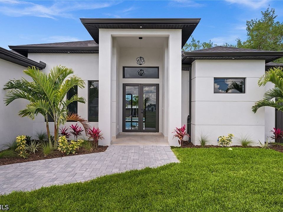1st image of 514 NW 36th Pl