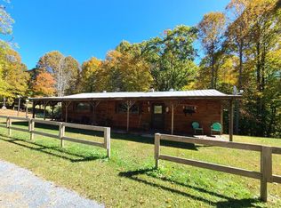 120 Knoll Dr, Troutdale, VA 24378