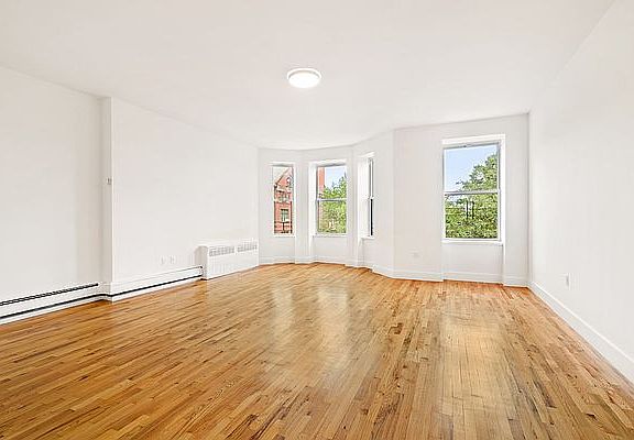 5th image of 84 Saint James Pl APT 4