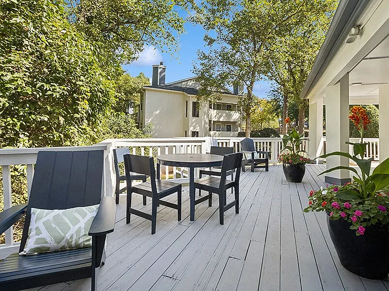 Arbor Village — Photo 33