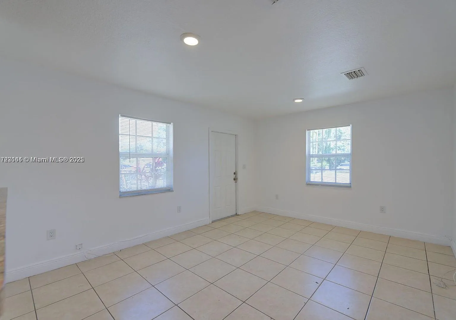 1814 NW 93rd Street 1814, Miami, FL 33147 — Photo 4