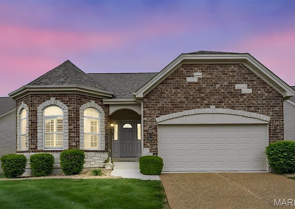 1st image of 1210 Emerald Gardens Dr