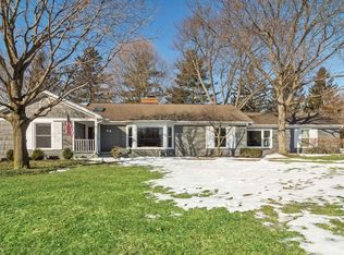 84 Highland Rd, Palatine, IL 60067