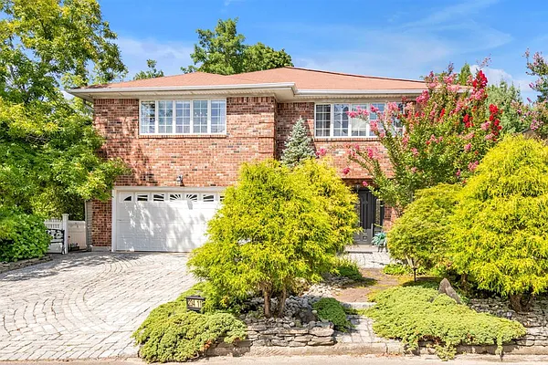 Sold by Century Homes Realty Group LLC | media 1
