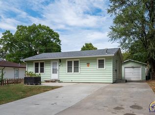 1810 SE Sage St, Topeka, KS 66605