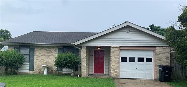 1st image of 704 Cameron Ct