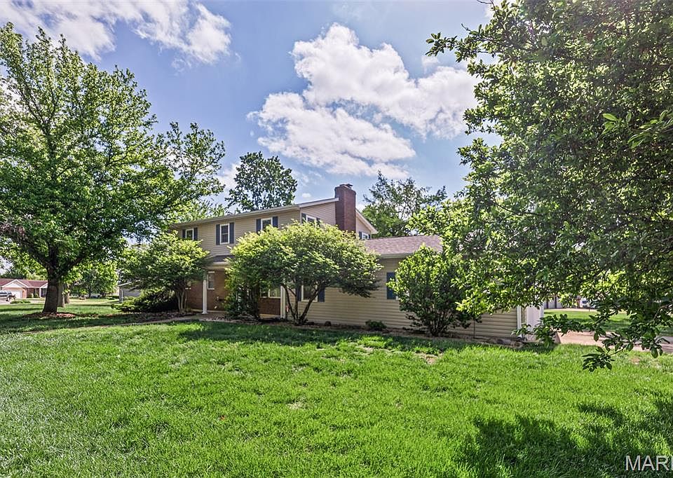 1st image of 1034 Raymond Dr