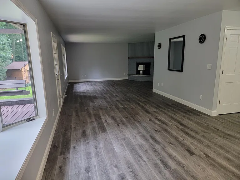 978 Sycamore Dr — Photo 6