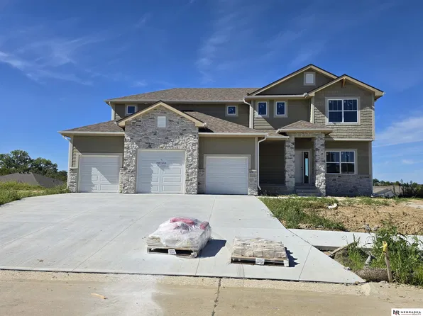 11110 N 172nd St, Bennington, NE 68007