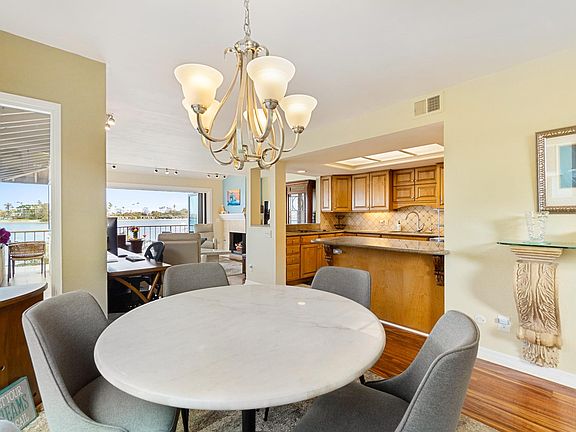 4th image of 3334 Bayside Walk #3334