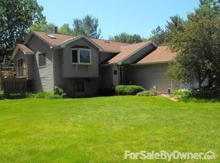 1969 N Greenmeadow Ct, Sanford, MI 48657
