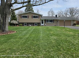 2731 Prairie Dr, Adrian, MI 49221