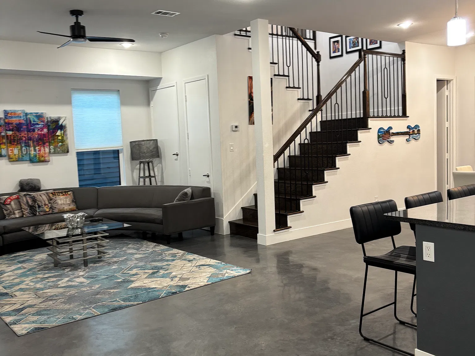 4 bed, 2.5 bath, 2644 sqft, $3,500 — Photo 4