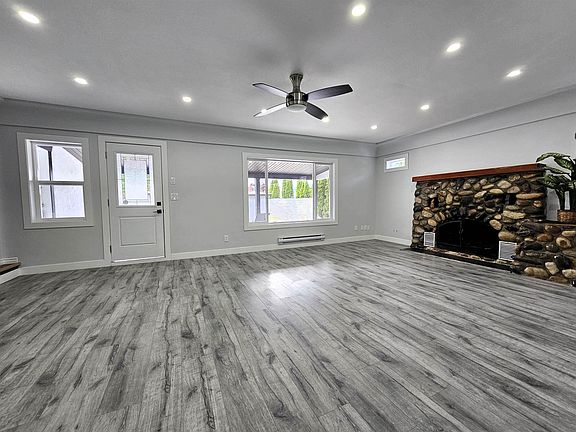 4th image of 7088 Sumas Prairie Rd