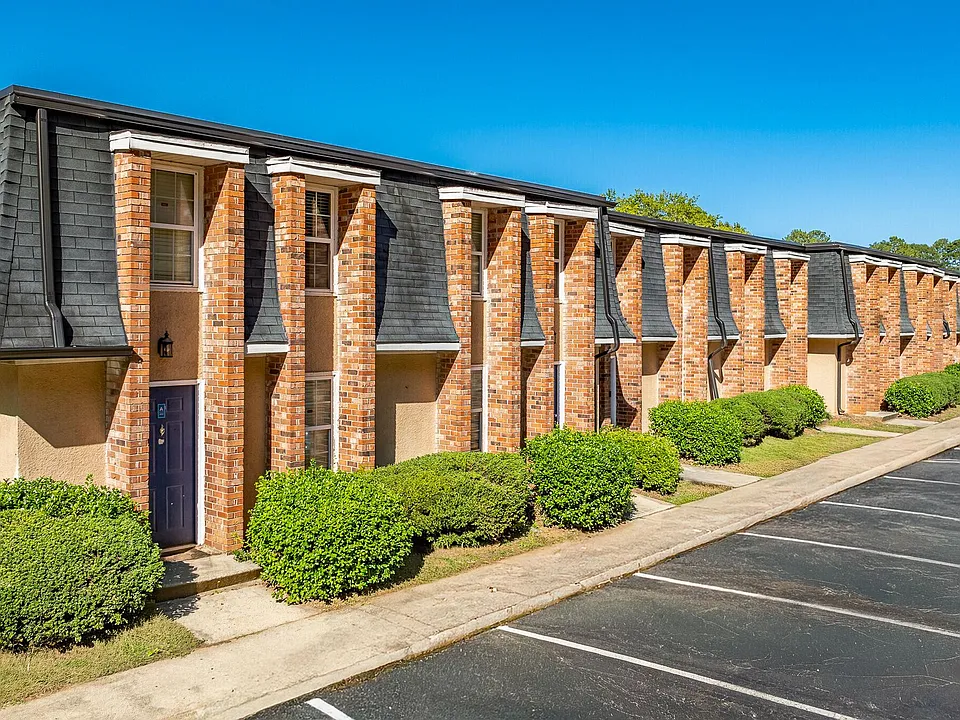 Covington Square Townhomes