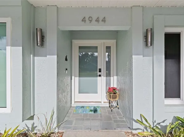 4944 S Driftwood Way, Homosassa, FL 34448