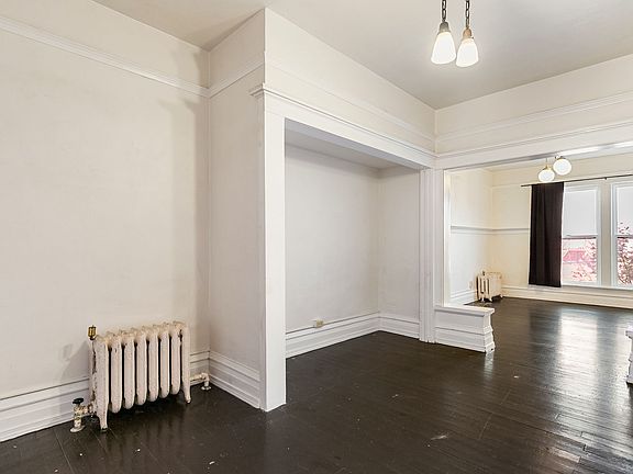 5th image of 1059 N State St #3