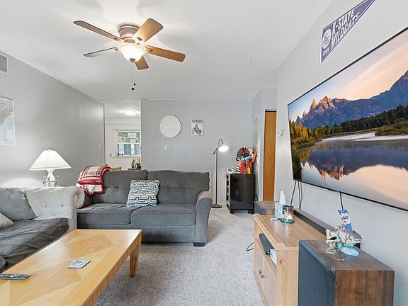 5th image of 2038 College View Rd