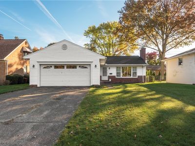 4487 W 225th St, Fairview Park, OH, 44126