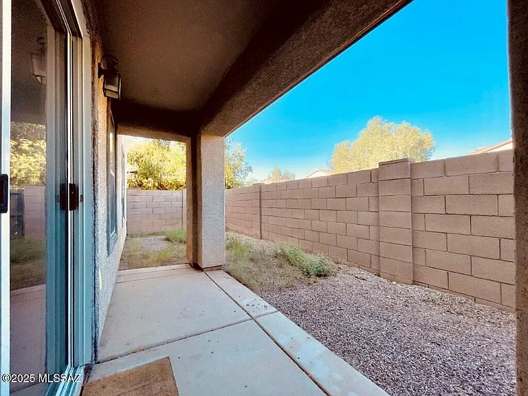 2736 N Neruda Ln — Photo 33