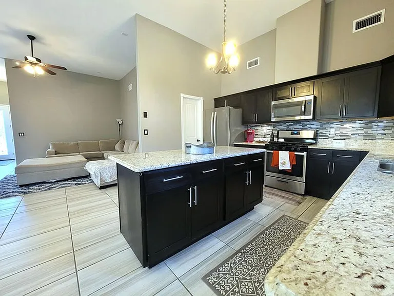 7852 Enchanted View Dr — Photo 9