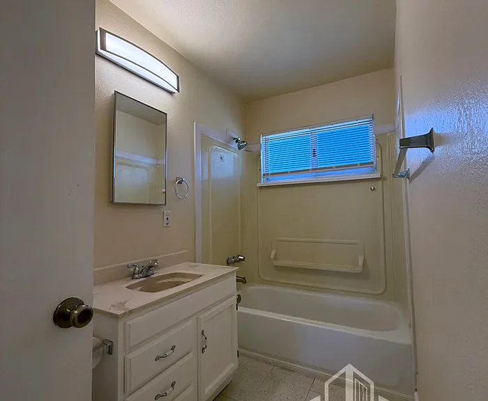 3412 Humboldt Way — Photo 21