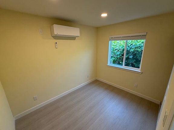 4th image of 264 N 34th St #2