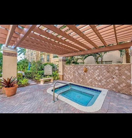1803 N Flagler Dr #212 — Photo 30