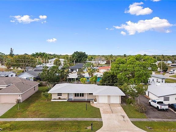 4th image of 208 Riomar Dr