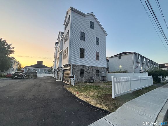 3rd image of 23 Finney Ln