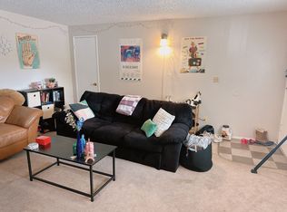 916 N Forest St, Bellingham, WA 98225