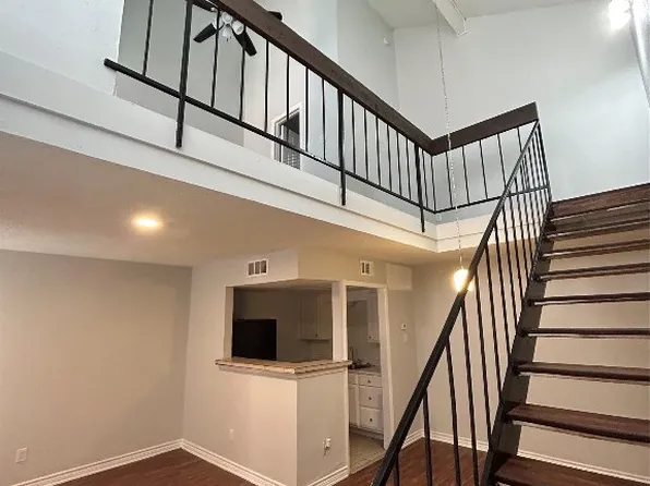 7152 Fair Oaks Ave APT 1064, Dallas, TX 75231