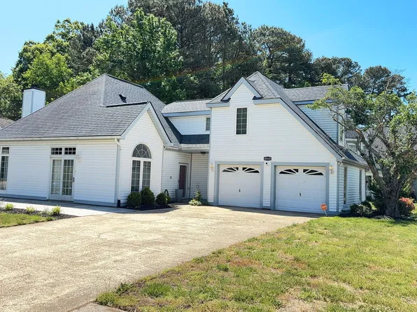 48145 Mayflower Dr, Lexington Park, MD 20653