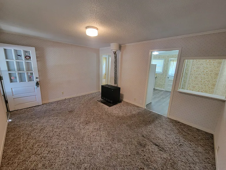 4030 E Whitney Ln — Photo 15