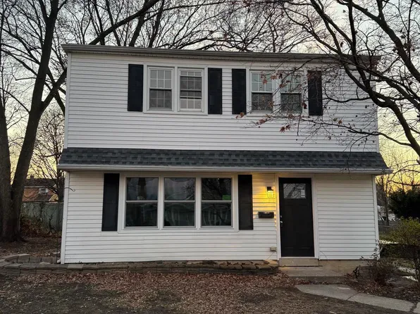 225 Velde Ave, Pennsauken, NJ 08110