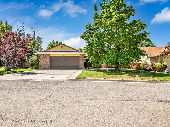 92 Columbine Ln, Parachute, CO 81635