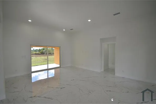 1132 Edelweiss St E — Photo 32
