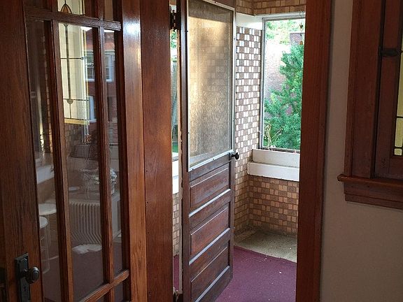 4th image of 5347 W Leland Ave
